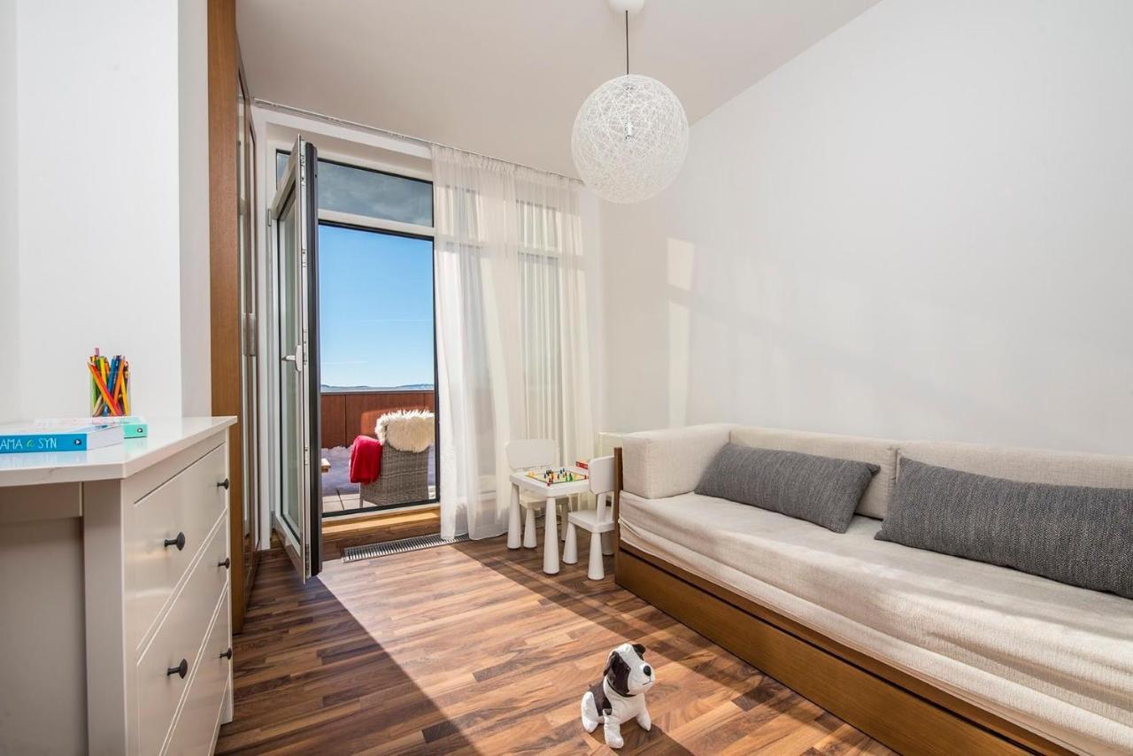 Apartman Viktoria, Apartment House Oliver Strbske Pleso ภายนอก รูปภาพ